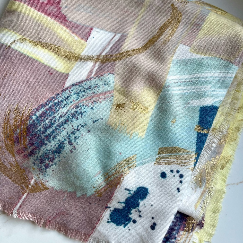 Collection 18 scarf shawl Ivory multi